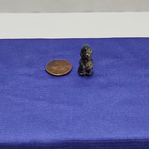 Miniature Porcelain Poodle Dog Micro Figurine 1 Inch Knick Knack Circa 1950s - Picture 5 of 5